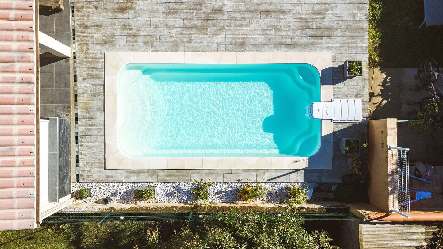 PISCINE COQUE POLYESTER MODELE DECLIC 600 BF