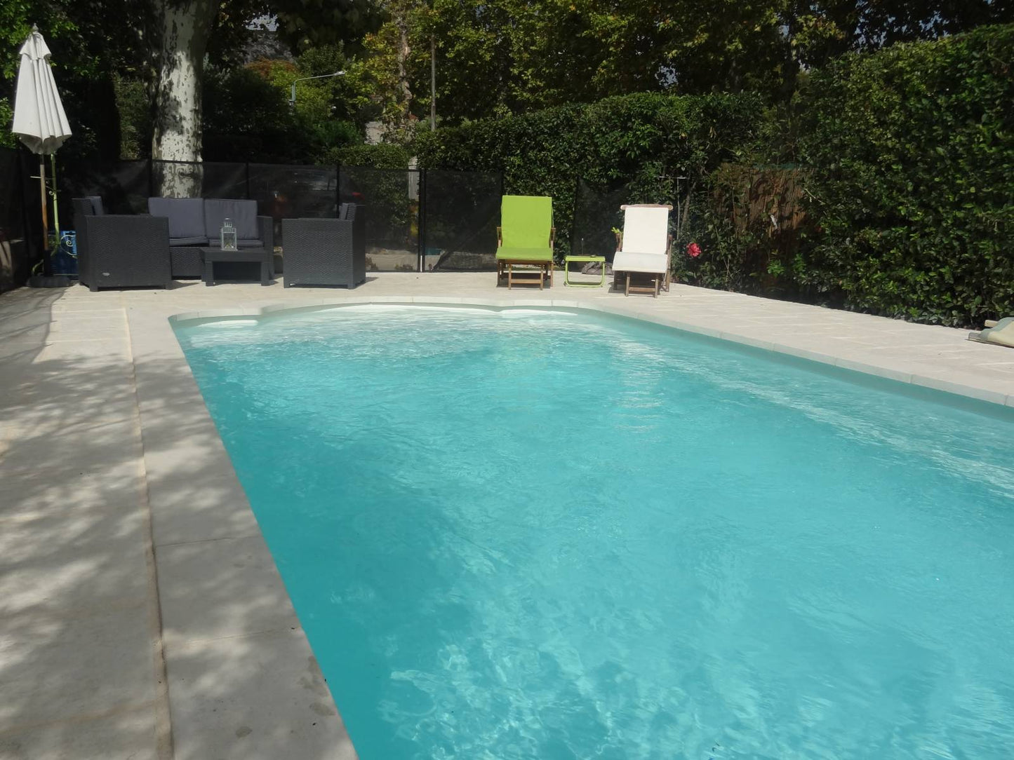 PISCINE COQUE POLYESTER MODELE DECLIC 850 BF