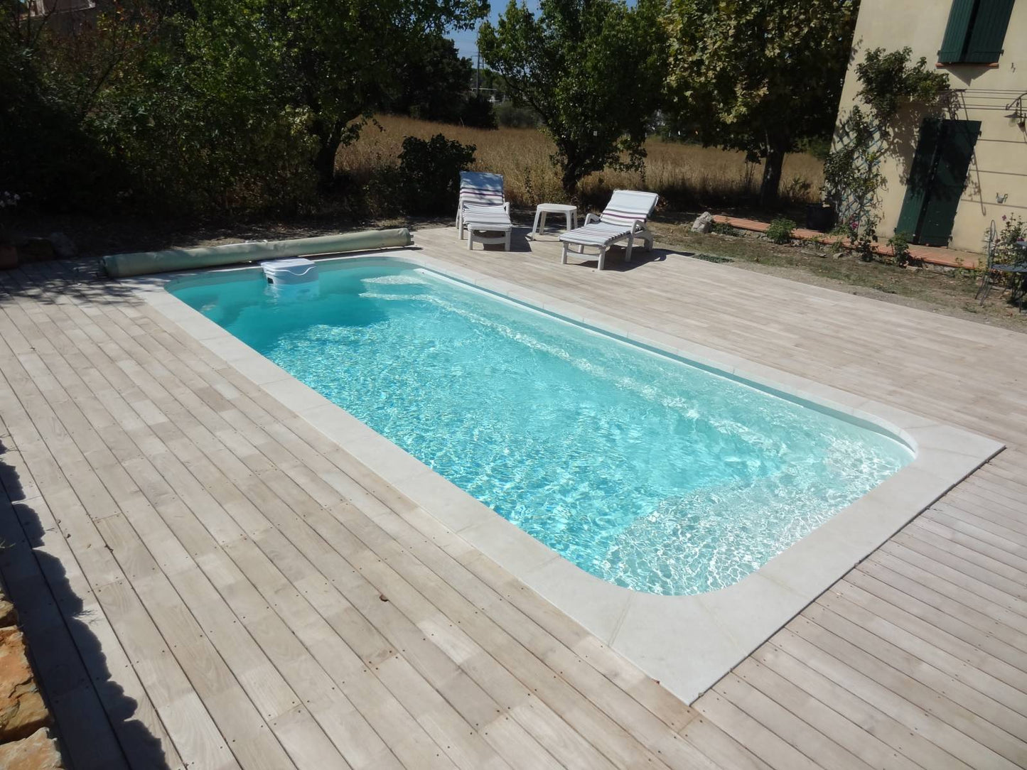 Piscine coque polyester rectangulaire 6X3 environ pour filtration traditionnelle DECLIC R600 FT
