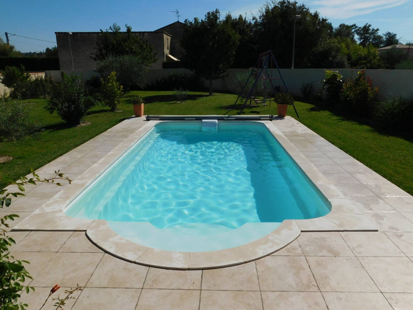 PISCINE COQUE POLYESTER MODELE DECLIC 730 BF